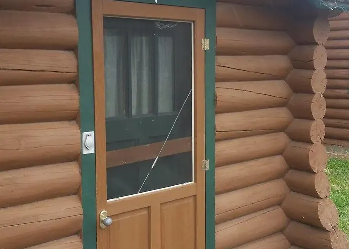Branding Iron Hotel 2*